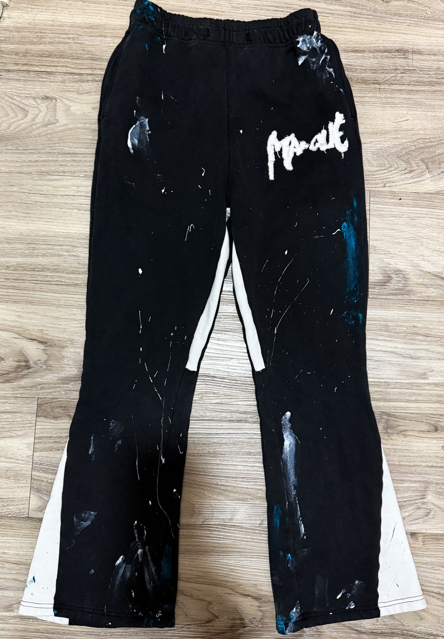 1 0f 1 Marque flared paint sweats