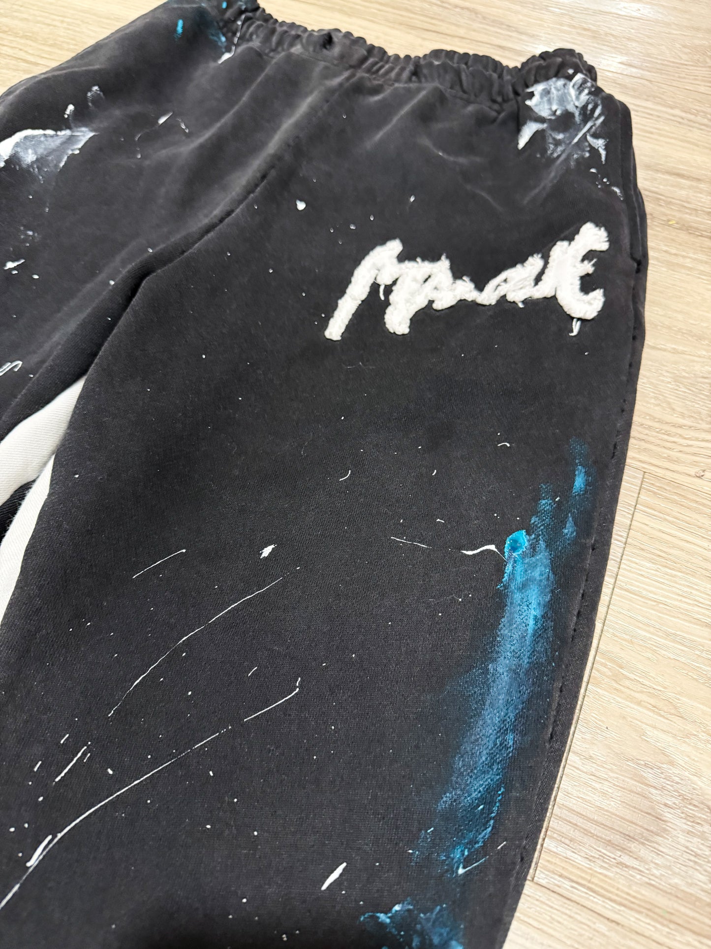 1 0f 1 Marque flared paint sweats